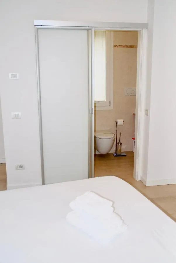 Romeo'S House Nel Centro Storico Di Verona - Free Parking 0*,  Italien
